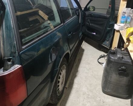 Зеленый Фольксваген Пассат Вариант, объемом двигателя 1.9 л и пробегом 440 тыс. км за 2000 $, фото 6 на Automoto.ua