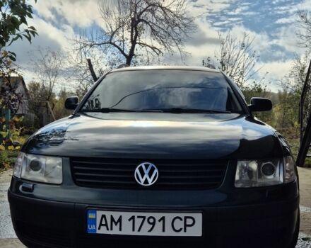 Зелений Фольксваген Пассат Варіант, об'ємом двигуна 1.8 л та пробігом 248 тис. км за 4200 $, фото 9 на Automoto.ua