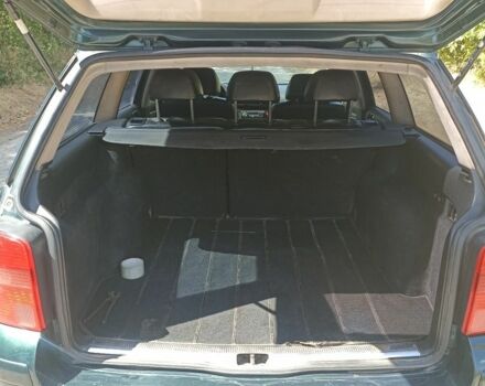 Зелений Фольксваген Пассат Варіант, об'ємом двигуна 2.5 л та пробігом 336 тис. км за 3000 $, фото 3 на Automoto.ua