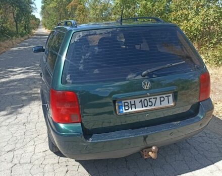 Зелений Фольксваген Пассат Варіант, об'ємом двигуна 2.5 л та пробігом 336 тис. км за 3000 $, фото 6 на Automoto.ua