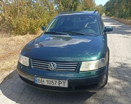 Зелений Фольксваген Пассат Варіант, об'ємом двигуна 2.5 л та пробігом 336 тис. км за 3000 $, фото 4 на Automoto.ua