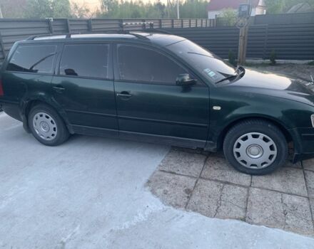 Зелений Фольксваген Пассат Варіант, об'ємом двигуна 1.9 л та пробігом 500 тис. км за 1599 $, фото 6 на Automoto.ua