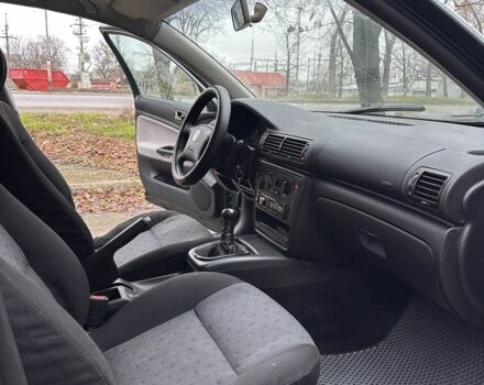 Зеленый Фольксваген Пассат Вариант, объемом двигателя 1.6 л и пробегом 300 тыс. км за 3300 $, фото 15 на Automoto.ua