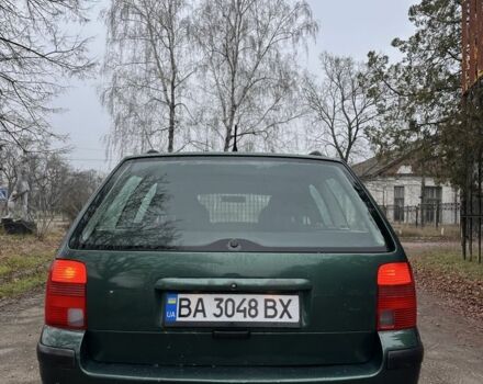 Зеленый Фольксваген Пассат Вариант, объемом двигателя 1.6 л и пробегом 300 тыс. км за 3300 $, фото 3 на Automoto.ua