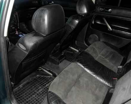 Зеленый Фольксваген Пассат Вариант, объемом двигателя 2.5 л и пробегом 237 тыс. км за 1800 $, фото 6 на Automoto.ua