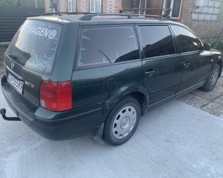 Зелений Фольксваген Пассат Варіант, об'ємом двигуна 1.9 л та пробігом 500 тис. км за 1599 $, фото 3 на Automoto.ua