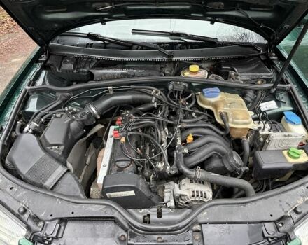 Зеленый Фольксваген Пассат Вариант, объемом двигателя 1.6 л и пробегом 300 тыс. км за 3300 $, фото 19 на Automoto.ua