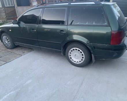 Зелений Фольксваген Пассат Варіант, об'ємом двигуна 1.9 л та пробігом 500 тис. км за 1599 $, фото 7 на Automoto.ua