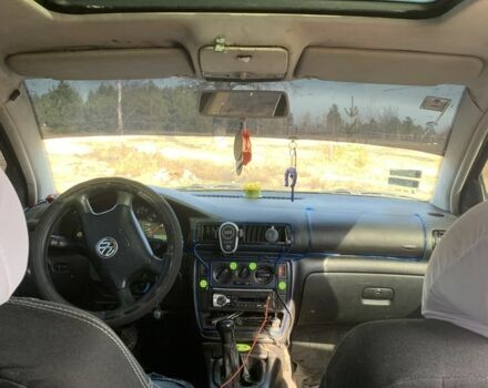 Зелений Фольксваген Пассат Варіант, об'ємом двигуна 1.9 л та пробігом 500 тис. км за 1599 $, фото 10 на Automoto.ua