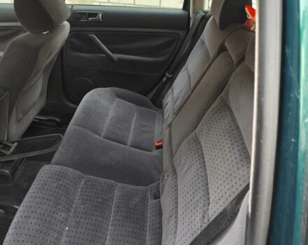 Зелений Фольксваген Пассат Варіант, об'ємом двигуна 1.6 л та пробігом 270 тис. км за 1786 $, фото 1 на Automoto.ua