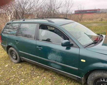 Зелений Фольксваген Пассат Варіант, об'ємом двигуна 1.6 л та пробігом 236 тис. км за 3200 $, фото 3 на Automoto.ua