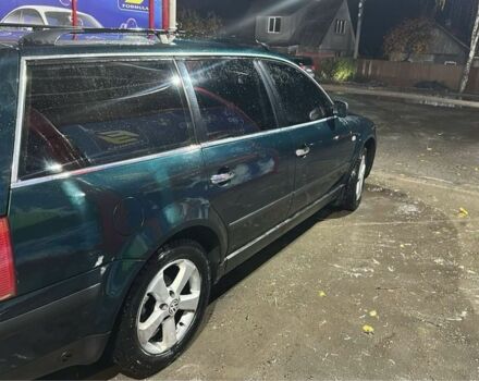 Зеленый Фольксваген Пассат Вариант, объемом двигателя 2 л и пробегом 292 тыс. км за 4200 $, фото 3 на Automoto.ua