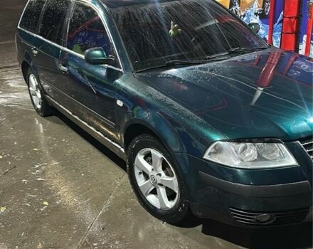 Зеленый Фольксваген Пассат Вариант, объемом двигателя 2 л и пробегом 292 тыс. км за 4200 $, фото 4 на Automoto.ua