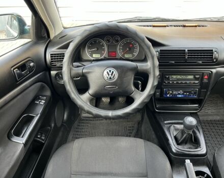 Зеленый Фольксваген Пассат Вариант, объемом двигателя 2 л и пробегом 326 тыс. км за 3700 $, фото 13 на Automoto.ua