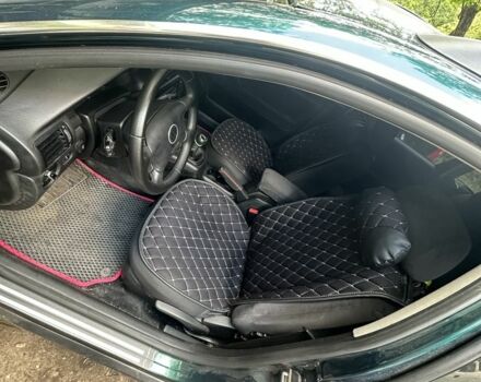 Зеленый Фольксваген Пассат Вариант, объемом двигателя 2 л и пробегом 292 тыс. км за 4200 $, фото 6 на Automoto.ua