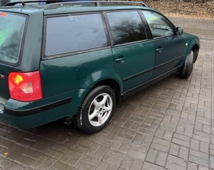 Зелений Фольксваген Пассат Варіант, об'ємом двигуна 1.9 л та пробігом 284 тис. км за 2616 $, фото 3 на Automoto.ua