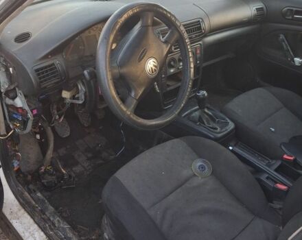 Зеленый Фольксваген Пассат Вариант, объемом двигателя 1.9 л и пробегом 300 тыс. км за 1400 $, фото 2 на Automoto.ua