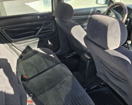 Зелений Фольксваген Пассат Варіант, об'ємом двигуна 0 л та пробігом 450 тис. км за 2000 $, фото 3 на Automoto.ua