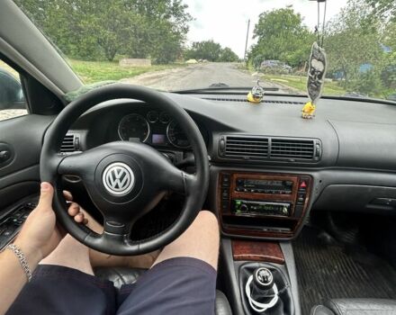 Зеленый Фольксваген Пассат Вариант, объемом двигателя 1.9 л и пробегом 395 тыс. км за 1900 $, фото 5 на Automoto.ua