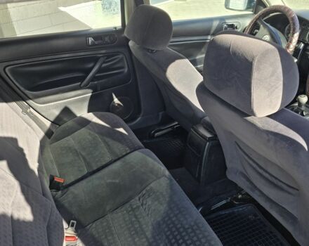 Зеленый Фольксваген Пассат Вариант, объемом двигателя 0 л и пробегом 400 тыс. км за 2350 $, фото 5 на Automoto.ua