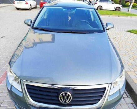 Зеленый Фольксваген Пассат Вариант, объемом двигателя 1.6 л и пробегом 250 тыс. км за 5096 $, фото 8 на Automoto.ua