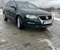 Зеленый Фольксваген Пассат Вариант, объемом двигателя 2 л и пробегом 400 тыс. км за 3700 $, фото 1 на Automoto.ua