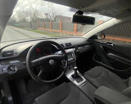 Зелений Фольксваген Пассат Варіант, об'ємом двигуна 2 л та пробігом 315 тис. км за 6500 $, фото 6 на Automoto.ua