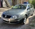 Зеленый Фольксваген Пассат Вариант, объемом двигателя 2 л и пробегом 240 тыс. км за 7500 $, фото 1 на Automoto.ua