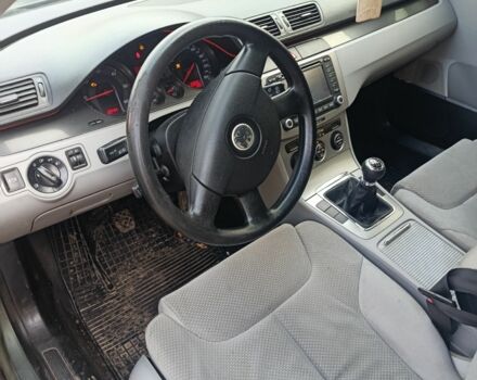 Зеленый Фольксваген Пассат Вариант, объемом двигателя 0 л и пробегом 299 тыс. км за 2500 $, фото 4 на Automoto.ua