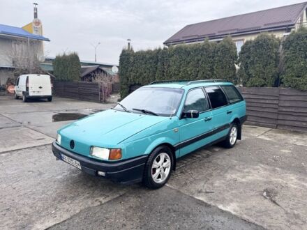 Зеленый Фольксваген Пассат Вариант, объемом двигателя 1.8 л и пробегом 300 тыс. км за 1350 $, фото 1 на Automoto.ua