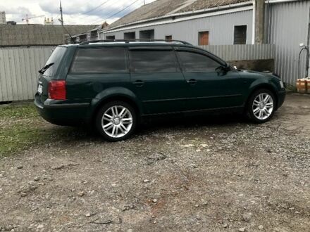 Зелений Фольксваген Пассат Варіант, об'ємом двигуна 1.6 л та пробігом 233 тис. км за 1750 $, фото 1 на Automoto.ua