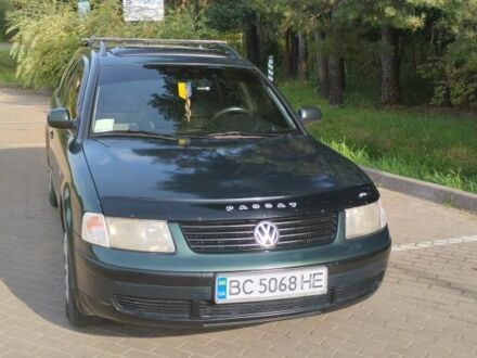 Фольксваген Пассат Варіант 1998 у Яворове на Automoto.ua Зелений Фольксваген Пассат Варіант, об'ємом двигуна 1.6 л та пробігом 303 тис. км за 2700 $, фото 1 на Automoto.ua