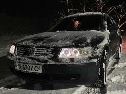 Фольксваген Пассат Вариант 1998 в Полонном на Automoto.ua Зеленый Фольксваген Пассат Вариант, объемом двигателя 1.8 л и пробегом 371 тыс. км за 4000 $, фото 1 на Automoto.ua