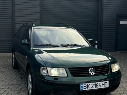 Зеленый Фольксваген Пассат Вариант, объемом двигателя 1.9 л и пробегом 308 тыс. км за 3300 $, фото 1 на Automoto.ua