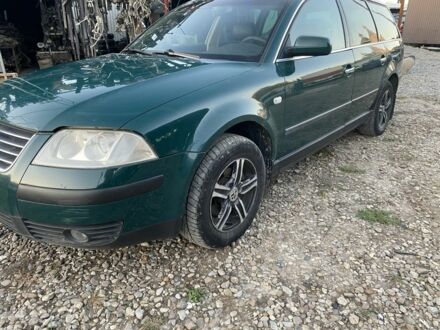 Зелений Фольксваген Пассат Варіант, об'ємом двигуна 1.9 л та пробігом 320 тис. км за 3950 $, фото 1 на Automoto.ua