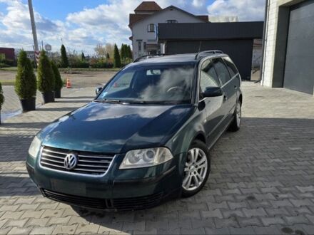 Зеленый Фольксваген Пассат Вариант, объемом двигателя 0 л и пробегом 450 тыс. км за 2150 $, фото 1 на Automoto.ua