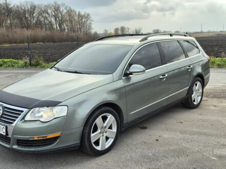 Зеленый Фольксваген Пассат Вариант, объемом двигателя 2 л и пробегом 240 тыс. км за 6100 $, фото 1 на Automoto.ua