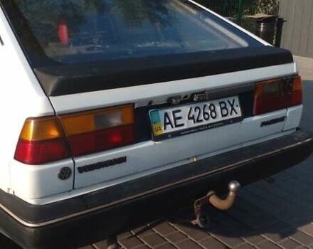 Белый Фольксваген Пассат, объемом двигателя 1.3 л и пробегом 300 тыс. км за 2400 $, фото 1 на Automoto.ua