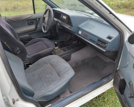 Белый Фольксваген Пассат, объемом двигателя 1.6 л и пробегом 280 тыс. км за 525 $, фото 9 на Automoto.ua