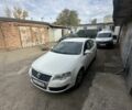 Белый Фольксваген Пассат, объемом двигателя 2 л и пробегом 220 тыс. км за 2999 $, фото 1 на Automoto.ua