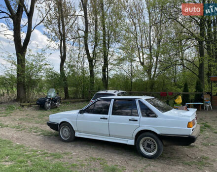 Білий Фольксваген Пассат, об'ємом двигуна 2.2 л та пробігом 358 тис. км за 2000 $, фото 7 на Automoto.ua