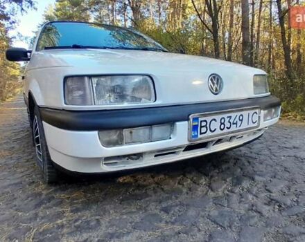 Белый Фольксваген Пассат, объемом двигателя 1.8 л и пробегом 300 тыс. км за 1600 $, фото 13 на Automoto.ua