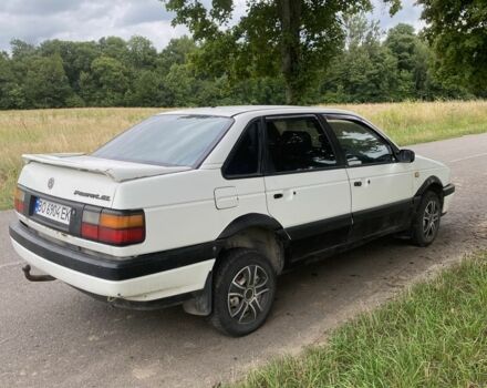 Білий Фольксваген Пассат, об'ємом двигуна 1.8 л та пробігом 300 тис. км за 900 $, фото 4 на Automoto.ua