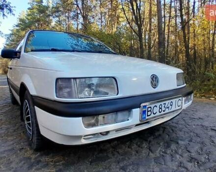 Белый Фольксваген Пассат, объемом двигателя 1.8 л и пробегом 300 тыс. км за 1600 $, фото 17 на Automoto.ua