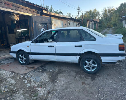 Белый Фольксваген Пассат, объемом двигателя 1.8 л и пробегом 457 тыс. км за 1669 $, фото 3 на Automoto.ua