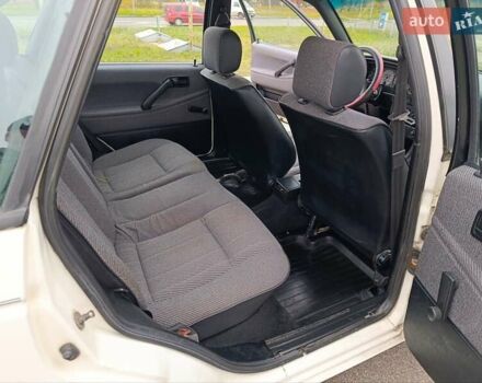 Белый Фольксваген Пассат, объемом двигателя 1.8 л и пробегом 1 тыс. км за 2450 $, фото 14 на Automoto.ua