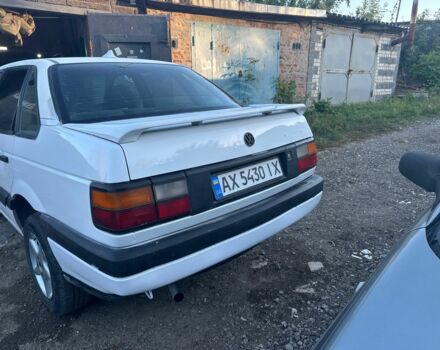 Белый Фольксваген Пассат, объемом двигателя 1.8 л и пробегом 457 тыс. км за 1669 $, фото 4 на Automoto.ua