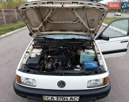 Белый Фольксваген Пассат, объемом двигателя 1.8 л и пробегом 1 тыс. км за 2450 $, фото 17 на Automoto.ua