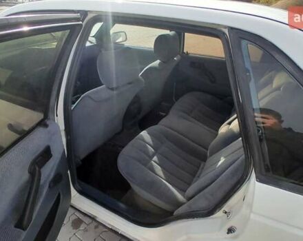 Белый Фольксваген Пассат, объемом двигателя 1.8 л и пробегом 300 тыс. км за 1600 $, фото 20 на Automoto.ua