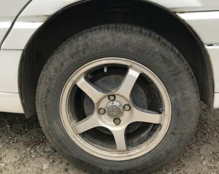 Белый Фольксваген Пассат, объемом двигателя 0 л и пробегом 400 тыс. км за 500 $, фото 10 на Automoto.ua